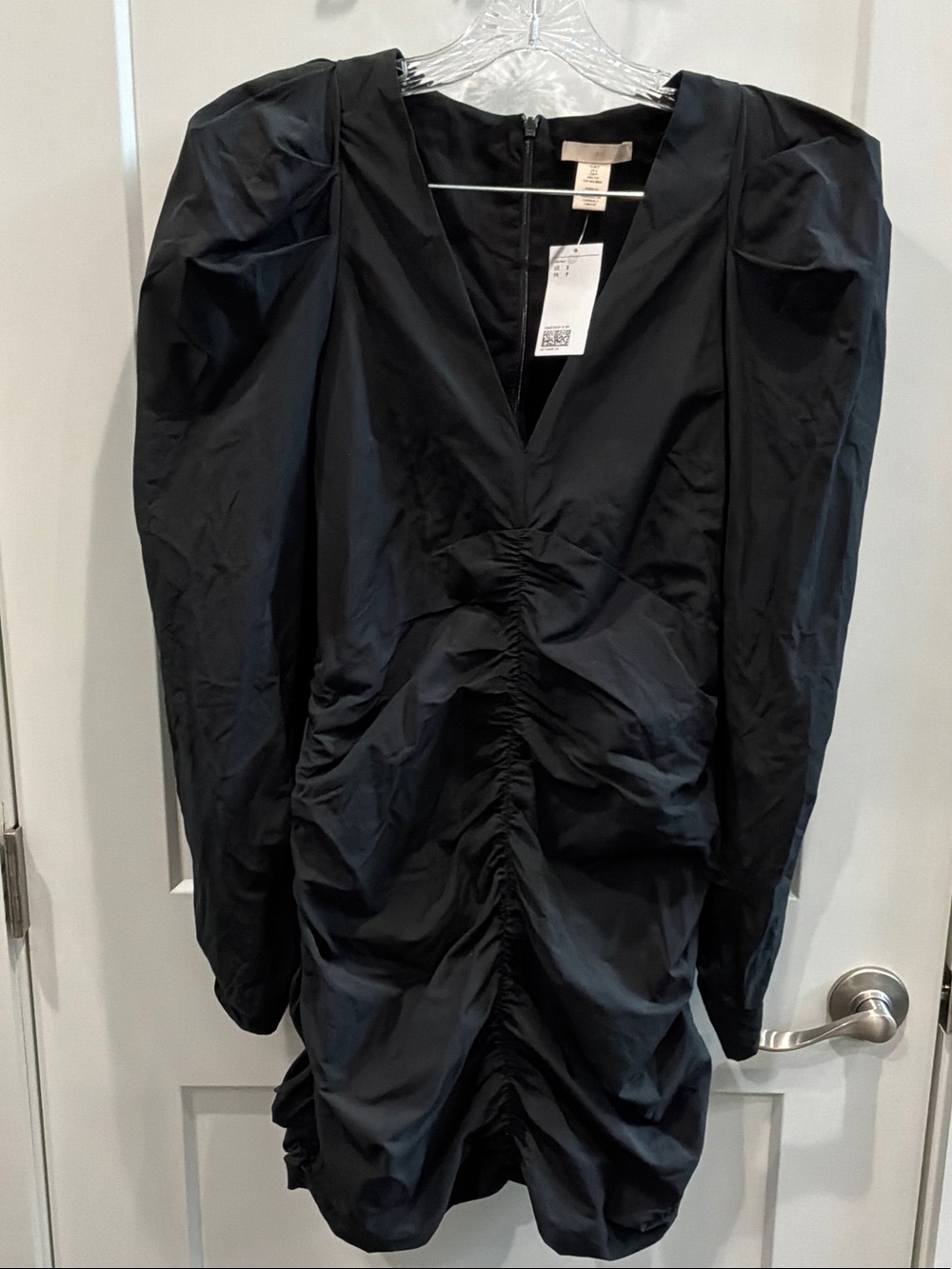 NWT H&M Small Gathered Puff Long Sleeve Black Ruched V-Neck Dress Puff Bottom